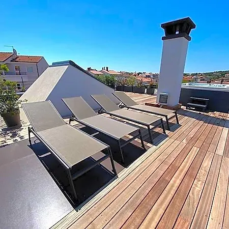 Aruna 3* Pula